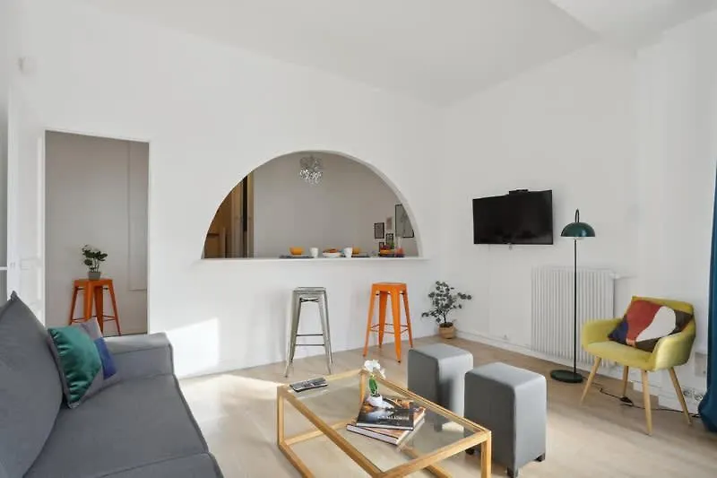 Spacious 1 Bedroom Apartment - Porte De Versailles Paris